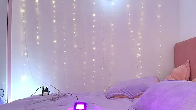 Snapshot of NyxTits chatting on 11-13-25, 12:15 NyxTits online show from 11-13-25, 12:15