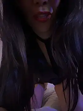 Snapshot of Nicol_X chatting on 11-04-25, 03:33 Nicol X online show from 11-04-25, 03:33