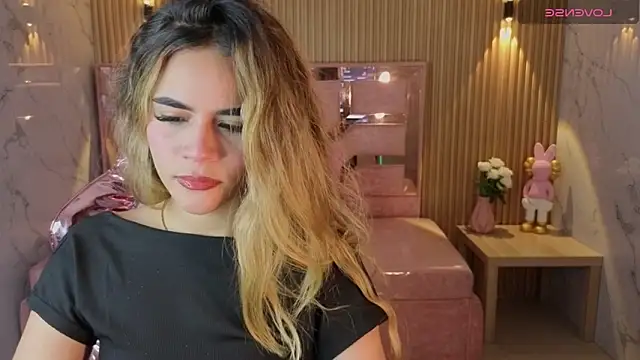 lilith4 s online show from 02-11-26, 08:14