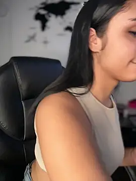 Isabella-Teen online show from 04-29-26, 01:59