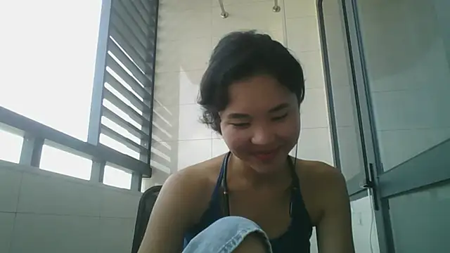 Snapshot of JennyCarpenter chatting on 10-05-25, 03:38 JennyCarpenter online show from 10-05-25, 03:38