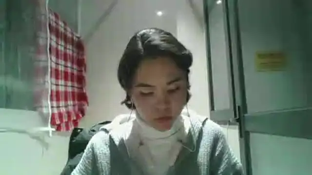 Snapshot of JennyCarpenter chatting on 12-19-25, 11:39 JennyCarpenter online show from 12-19-25, 11:39