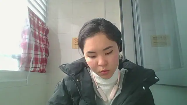 Snapshot of JennyCarpenter chatting on 12-20-25, 11:56 JennyCarpenter online show from 12-20-25, 11:56