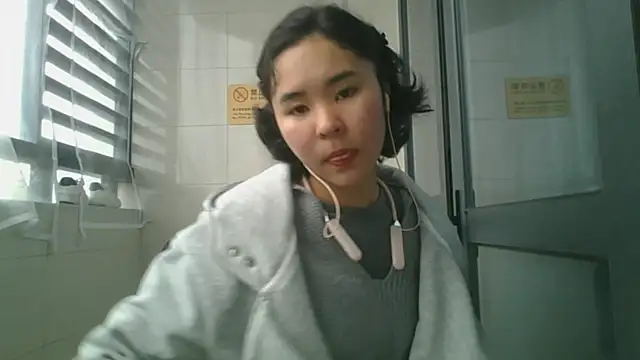 Snapshot of JennyCarpenter chatting on 01-17-26, 12:04 JennyCarpenter online show from 01-17-26, 12:04