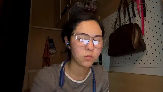 Snapshot of JennyCarpenter chatting on 05-12-26, 09:39 JennyCarpenter online show from 05-12-26, 09:39