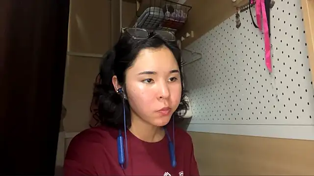 Snapshot of JennyCarpenter chatting on 05-15-26, 09:16 JennyCarpenter online show from 05-15-26, 09:16