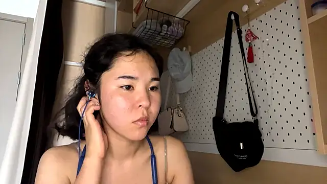 Snapshot of JennyCarpenter chatting on 06-04-26, 11:11 JennyCarpenter online show from 06-04-26, 11:11