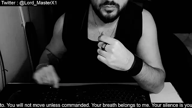 Snapshot of Lord_MasterX chatting on 10-17-25, 02:15 Lord MasterX online show from 10-17-25, 02:15