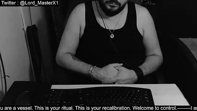 Snapshot of Lord_MasterX chatting on 10-22-25, 06:46 Lord MasterX online show from 10-22-25, 06:46