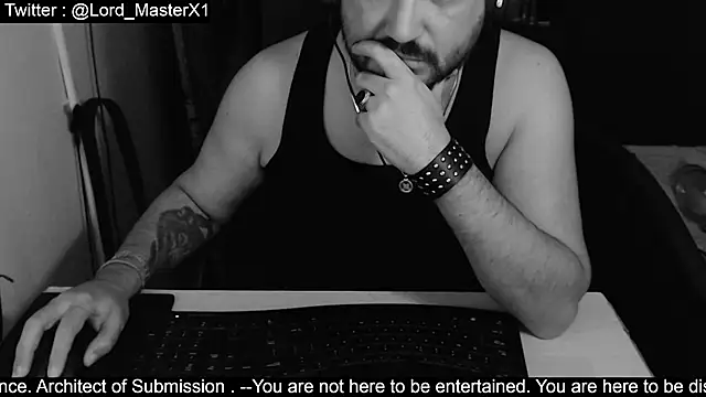 Snapshot of Lord_MasterX chatting on 11-14-25, 03:05 Lord MasterX online show from 11-14-25, 03:05