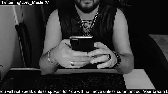 Snapshot of Lord_MasterX chatting on 11-20-25, 09:25 Lord MasterX online show from 11-20-25, 09:25