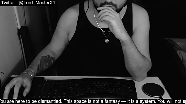Snapshot of Lord_MasterX chatting on 11-29-25, 10:57 Lord MasterX online show from 11-29-25, 10:57