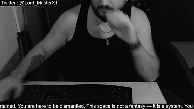 Snapshot of Lord_MasterX chatting on 12-22-25, 09:01 Lord MasterX online show from 12-22-25, 09:01