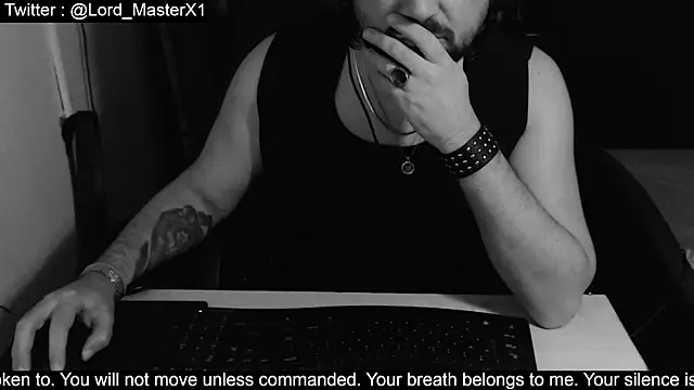 Snapshot of Lord_MasterX chatting on 01-16-26, 08:46 Lord MasterX online show from 01-16-26, 08:46