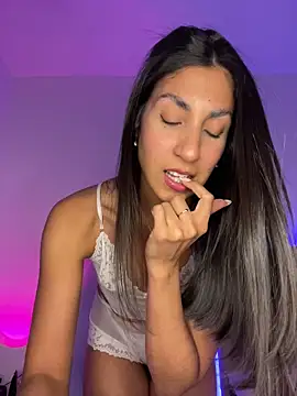 MaddyX   online show from 06-22-26, 08:06