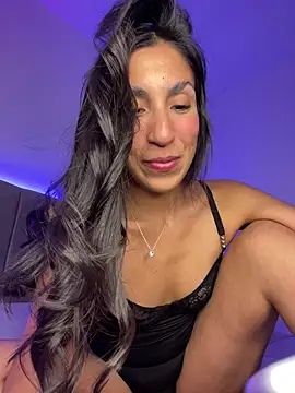 MaddyX   online show from 07-18-26, 08:12