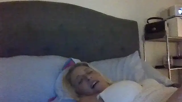 JemTastic online show from 09-29-25, 04:17