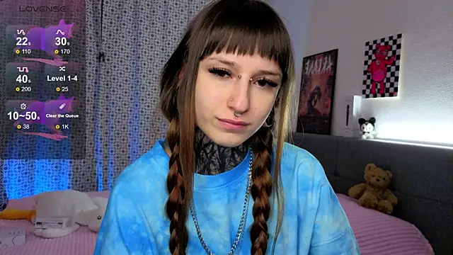 LilithPoison online show from 12-21-25, 06:04