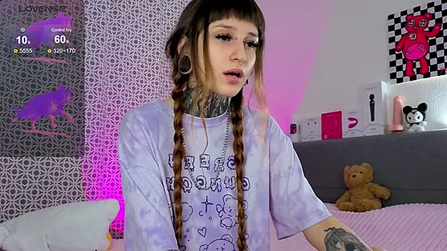 LilithPoison online show from 01-15-26, 06:00