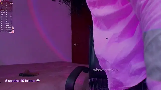 Snapshot of missvaneblake chatting on 11-11-25, 01:44 missvaneblake online show from 11-11-25, 01:44