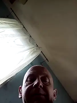 Jarektchurzewski online show from 06-07-26, 01:37