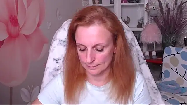 Snapshot of Venus_love1 chatting on 04-17-26, 04:54 Venus love1 online show from 04-17-26, 04:54