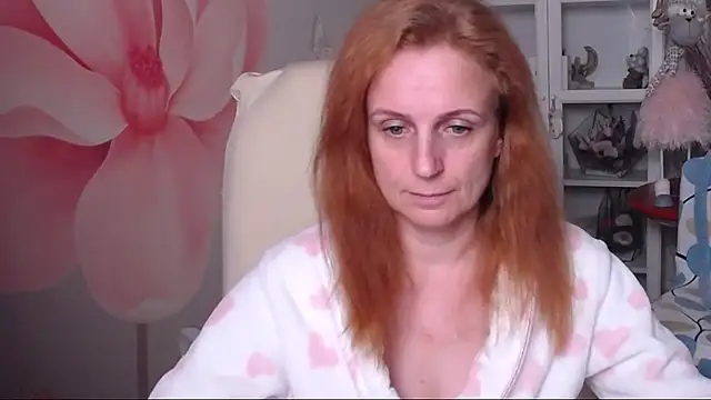 Snapshot of Venus_love1 chatting on 05-15-26, 05:42 Venus love1 online show from 05-15-26, 05:42