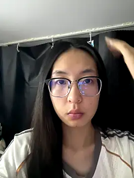 Snapshot of xiaobaimao6 chatting on 11-18-25, 04:44 xiaobaimao6 online show from 11-18-25, 04:44