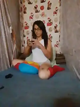 Snapshot of Regiasexy chatting on 07-14-26, 07:57 Regiasexy online show from 07-14-26, 07:57