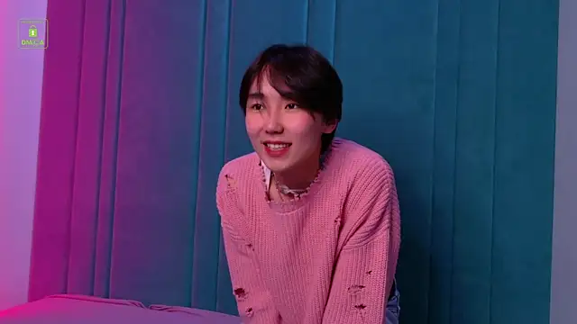 Snapshot of HeejinWang chatting on 09-28-25, 08:14 HeejinWang online show from 09-28-25, 08:14