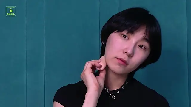 HeejinWang online show from 05-02-26, 08:36