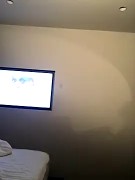 estradiolist online show from 10-11-25, 12:15