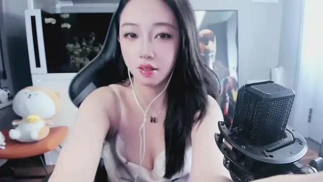 Keke-Bai online show from 09-29-25, 01:49