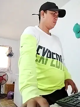 Alex man23 online show from 04-28-26, 12:10