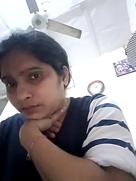 Snapshot of aliya-jaan71 chatting on 11-14-25, 06:39 aliya-jaan71 online show from 11-14-25, 06:39