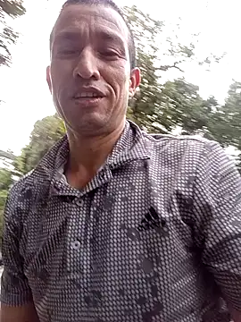 Snapshot of zamir_adam chatting on 12-21-25, 12:01 zamir adam online show from 12-21-25, 12:01