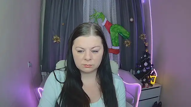 BritneyRaine online show from 12-19-25, 11:50