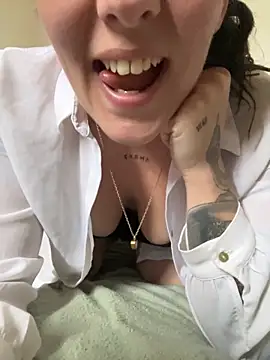 Snapshot of anonyme_hot47 chatting on 11-23-25, 01:11 anonyme hot47 online show from 11-23-25, 01:11