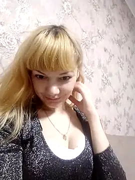 AliceSwan1122 online show from 10-26-25, 09:42