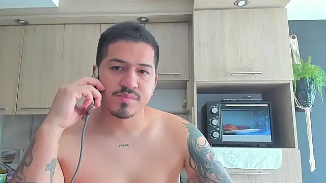 Snapshot of Arnolwilliams chatting on 09-24-25, 07:06 Arnolwilliams online show from 09-24-25, 07:06