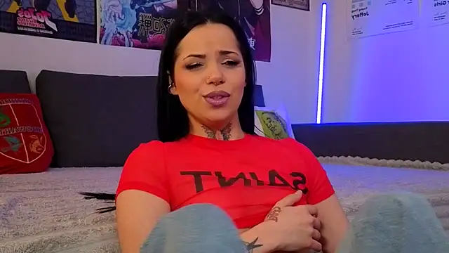 Snapshot of KiraQuinn1 chatting on 03-28-26, 12:38 KiraQuinn1 online show from 03-28-26, 12:38