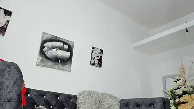 Snapshot of sabrina_xxx11 chatting on 09-26-25, 07:18 sabrina xxx11 online show from 09-26-25, 07:18