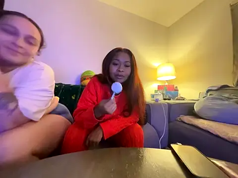 Snapshot of GoddessFatPuss chatting on 10-04-25, 05:49 GoddessFatPuss online show from 10-04-25, 05:49