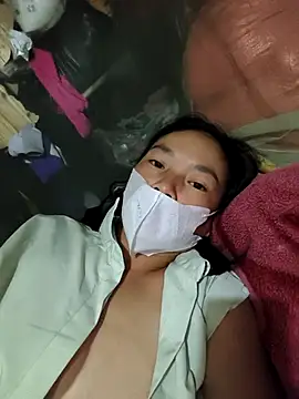 Snapshot of lily-00 chatting on 09-24-25, 09:29 lily-00 online show from 09-24-25, 09:29