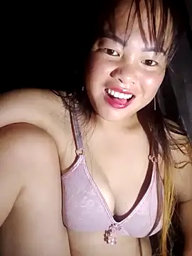 Snapshot of emilyzz chatting on 10-09-25, 09:35 emilyzz online show from 10-09-25, 09:35