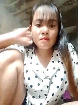 Snapshot of emilyzz chatting on 10-22-25, 01:11 emilyzz online show from 10-22-25, 01:11