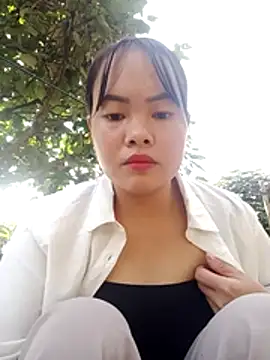 Snapshot of emilyzz chatting on 11-15-25, 02:20 emilyzz online show from 11-15-25, 02:20