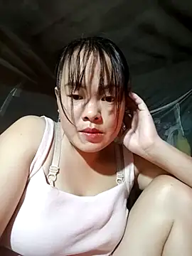 Snapshot of emilyzz chatting on 11-19-25, 02:00 emilyzz online show from 11-19-25, 02:00