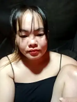 Snapshot of emilyzz chatting on 12-16-25, 02:05 emilyzz online show from 12-16-25, 02:05