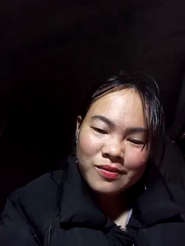 Snapshot of emilyzz chatting on 01-06-26, 01:20 emilyzz online show from 01-06-26, 01:20